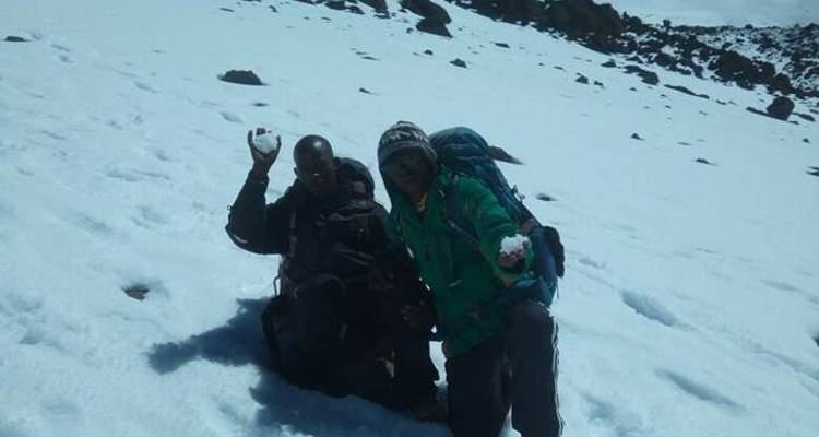 Ascension du Kilimandjaro par la route de Rongai 6 jours - Almighty Kilimanjaro 6