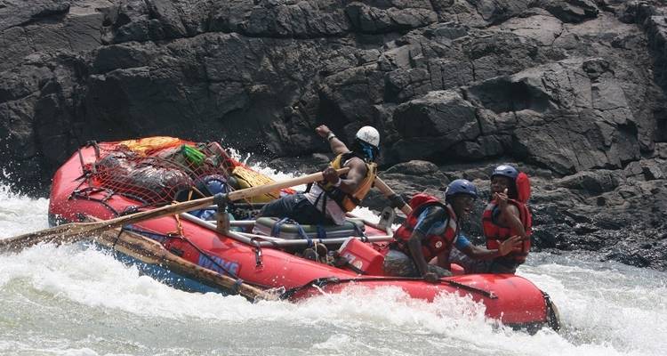 Desde las cataratas Victoria, 3 días de rafting en aguas bravas del río Zambeze - Shockwave Adventures 7