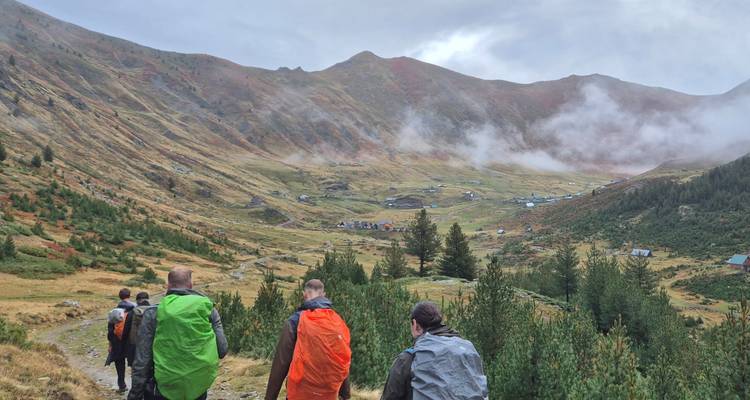 Senderismo por el lago Koman, Valbona y Theth desde Tirana o Shkoder en 3 días - Go as Local  9