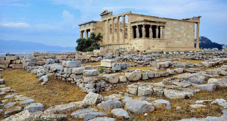 Vista del Erecteión en la Acrópolis.