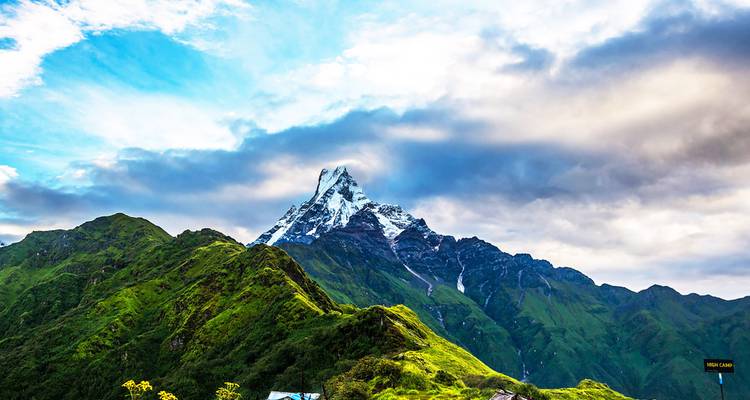 Vista del valle de la Cola de Pez, excursionismo en alojamiento Mardi Himal - Sherpa Expedition & Trekking Pvt. Ltd. 4