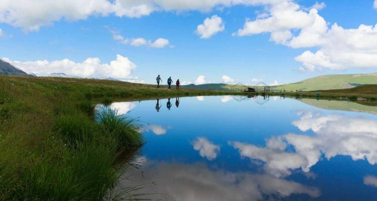 Kanas Trekking Expedition | 8-Day Guided Hike in Xinjiang’s Altay Mountains - Doufeng Adventure 1