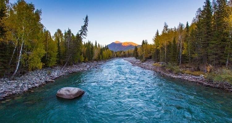 Kanas Trekking Expedition | 8-Day Guided Hike in Xinjiang’s Altay Mountains - Doufeng Adventure 3
