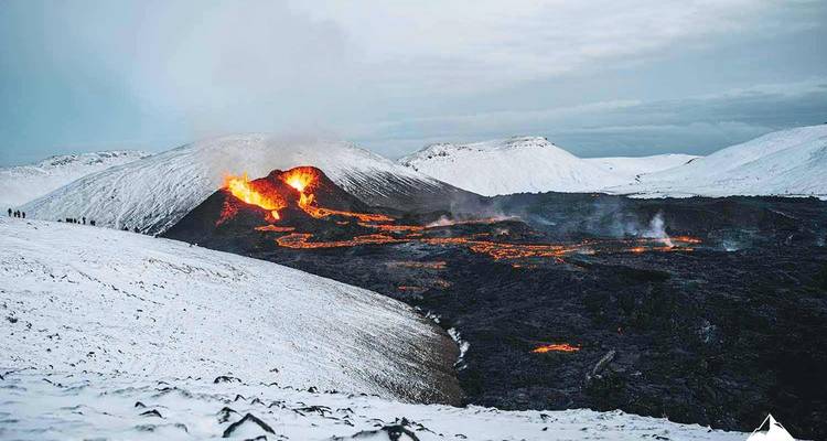 4 Day - Volcano Hike, Golden Circle, South Coast, Jökulsárlón & Ice Cave - Arctic Adventures 10