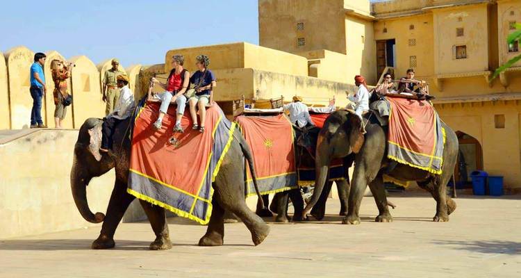 Circuit privé au Triangle d'Or de 3 nuits et 4 jours : Delhi, Agra et Jaipur - India Taj Tour 6