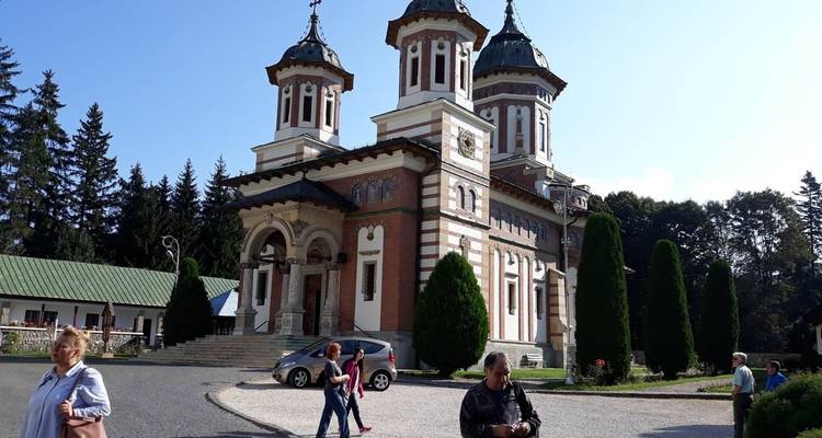 Séjour privé à Bucarest : Découvrez la capitale de la Roumanie et les châteaux de Transylvanie lors d'une visite privée de 3 jours. - Business Trans Protocol 10
