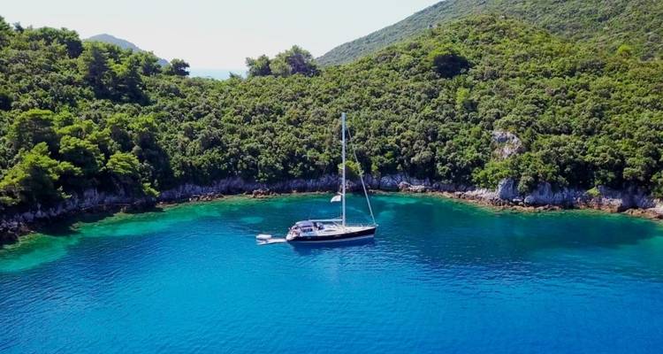 Circuit privé : Aventure en voilier en pleine mer au départ de Dubrovnik - LuxMediterranean Experience 1