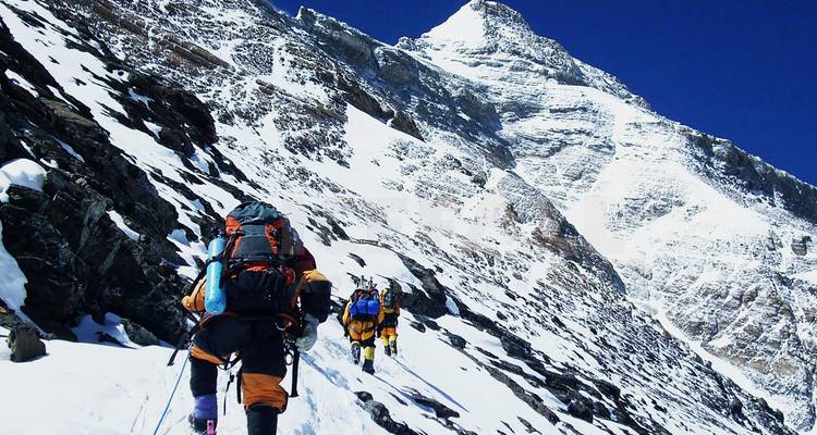 Ascension du pic Lobuche - 19 jours - Sherpa Expedition & Trekking Pvt. Ltd. 3