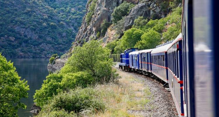 Lo mejor de Oporto y el tren presidencial por las maravillas del valle del Duero - Portugal Travel Center 8