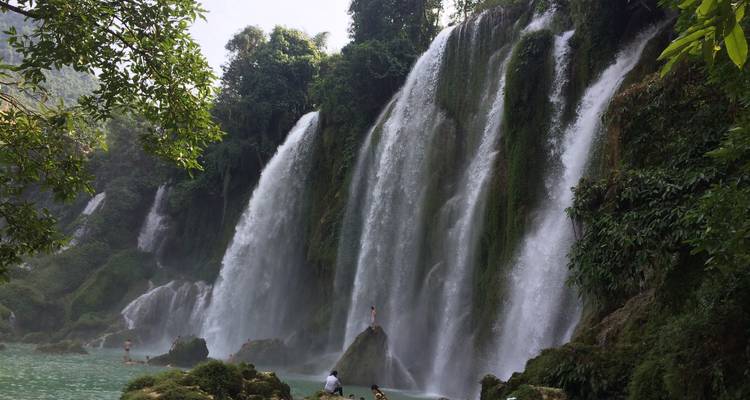 5-Day North Vietnam Adventure Tour: Ba Be Lake - Ban Gioc Waterfall - Ha Giang Loop - Old Quarter Travel 4