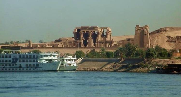 Circuit de 9 jours du meilleur de l'Égypte - Hôtel - hôtel du centre- ville du Caire ou Guiza 5* et croisière sur le Nil 5* [par avion]. -  Ibermundo Travel Egypt 4