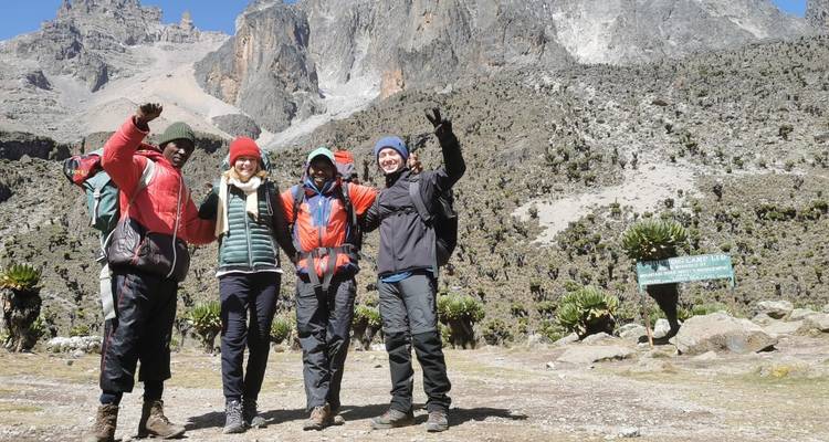 5 DÍAS DE ESCALADA AL MONTE KENYA EXPEDICIÓN SIRIMON -CHOGORIA - Bencia Africa Adventure and Safaris 4