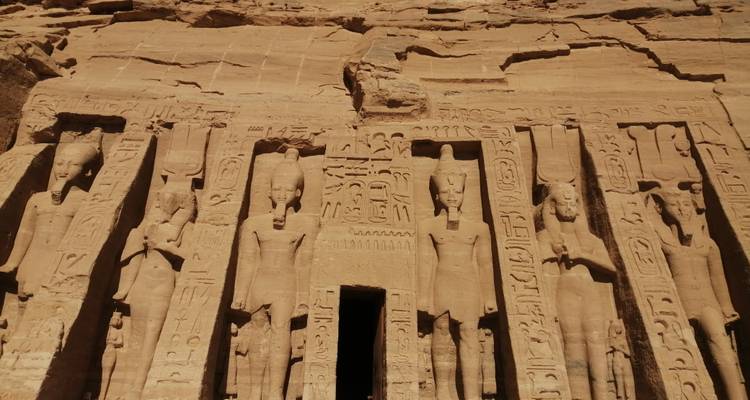 Escala en el antiguo Egipto: 4 días Luxor,Edfu,Kom Ombo,Asuán y Abu Simbel - Luxor Private Tour 1