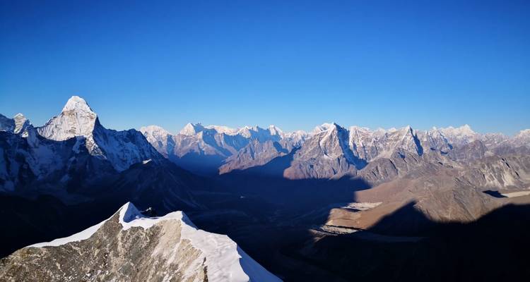 Expedición al pico de la isla vía EBC - World Himalayan Destination Pvt Ltd 6
