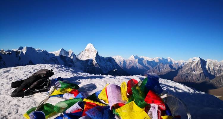 Expedición al pico de la isla vía EBC - World Himalayan Destination Pvt Ltd 4