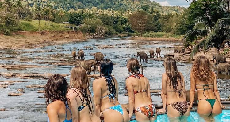Les filles voyageuses - 08 jours - Équipement de sécurité pour les femmes [ « budget » d'hiver]. - showlanka tours  2