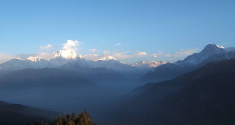 Senderismo al campamento base del Annapurna de Ghorepani Poonhill - First Environmental Trekking 3