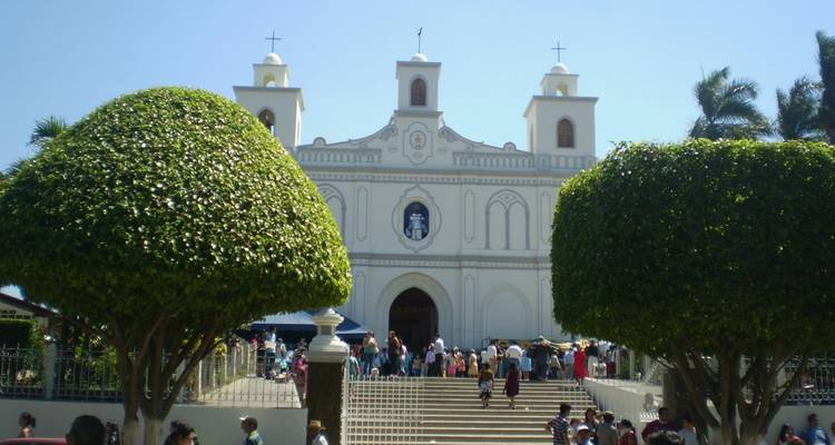 El Salvador Tour: Unveil a Wonderful Mosaic of Culture, History, and Nature - Vibe Adventures 2