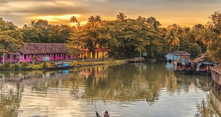 16 Days Golden Triangle Tour with South India and Backwaters - Ghum India Ghum 2