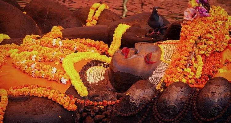 Sightseeing of Budhanilkantha Temple - The House of the Sleeping Lord Vishnu - Liberty Holidays 1