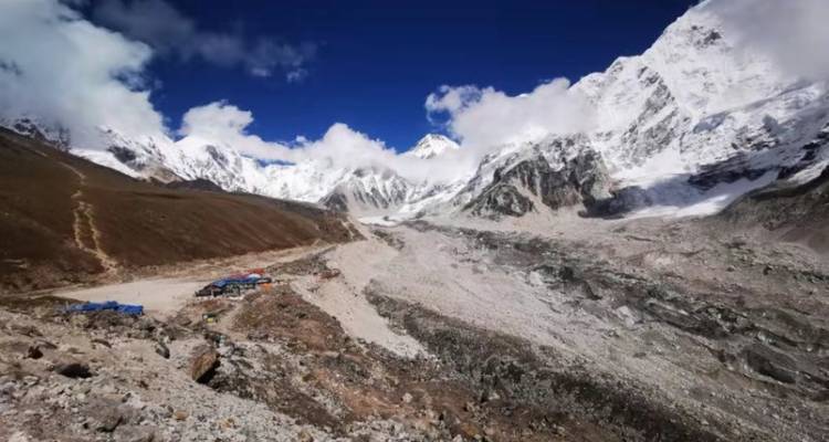Excursión al campamento base del Everest - 16 días - Eco Holidays Nepal 7