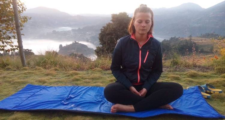 Excursionismo de yoga por el valle de Langtang en Nepal - Nepal Holiday Treks And Tours 5