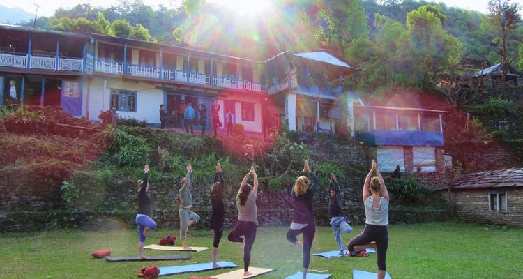 Excursionismo de yoga por el valle de Langtang en Nepal - Nepal Holiday Treks And Tours 2