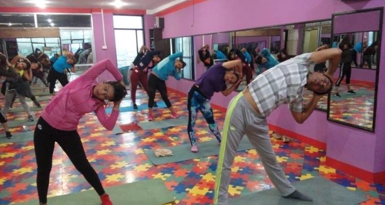 Excursionismo de yoga por el valle de Langtang en Nepal - Nepal Holiday Treks And Tours 3