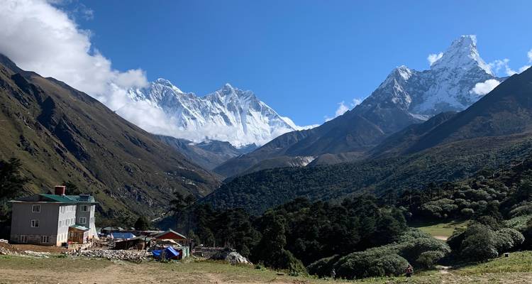Trek au camp de base de l'Everest en Lodge de luxe avec survol en hélicoptère. - Eco Holidays Nepal 8