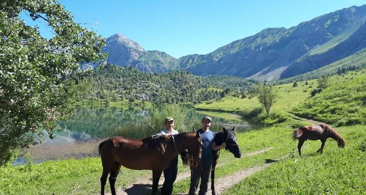 Alpine Lake Sary-Chelek - Nomads Yurt 2