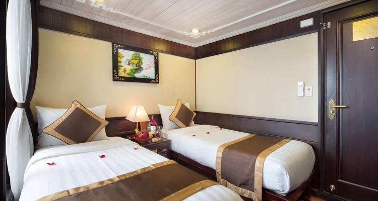 Nord du Vietnam Hanoi - Ninh Binh - Halong 5 jours - Bamboo Hat Tours.,ltd 8