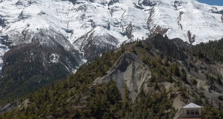 Annapurna Circuit Trek with Tilicho lake - Discovery World Trekking 7