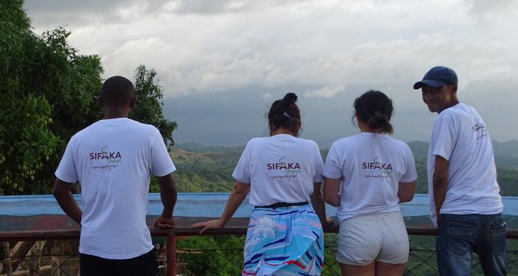 Circuito ecológico a la playa en Nosy Be - Sifaka Voyages 8