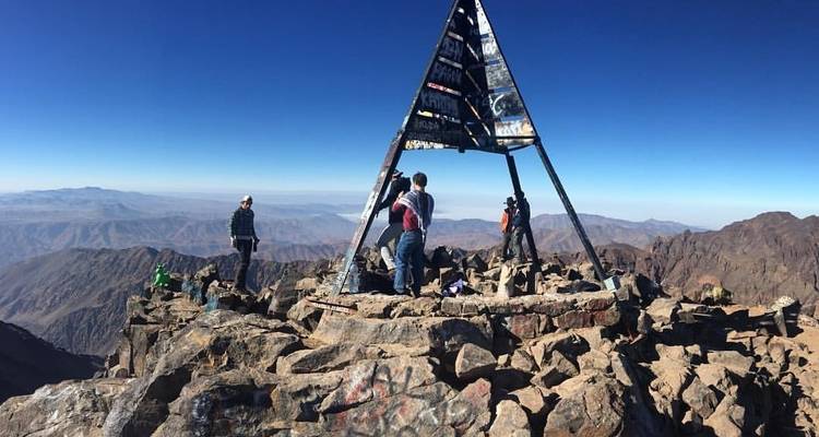 Excursión a los pueblos bereberes y travesía de montaña 4 días y 3 noches - Morocco Mountain Guides 1