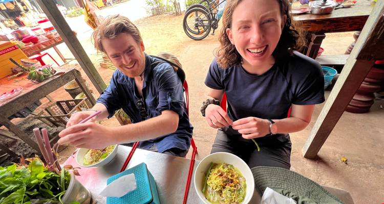 Culture et découverte à vélo des temples de pierres précieuses et de la campagne - The Guide Cambodia Travel 3