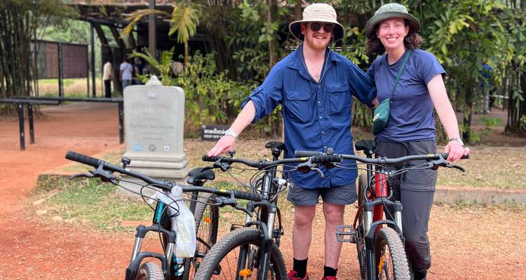 Culture et découverte à vélo des temples de pierres précieuses et de la campagne - The Guide Cambodia Travel 7