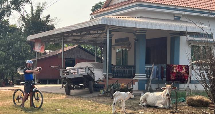 Culture et découverte à vélo des temples de pierres précieuses et de la campagne - The Guide Cambodia Travel 8
