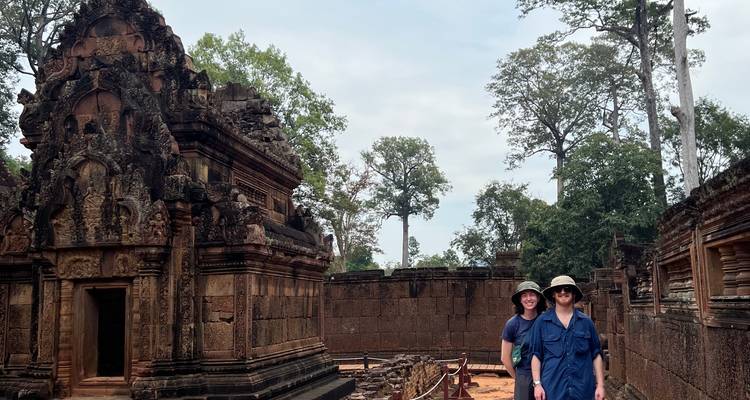 Culture et découverte à vélo des temples de pierres précieuses et de la campagne - The Guide Cambodia Travel 2