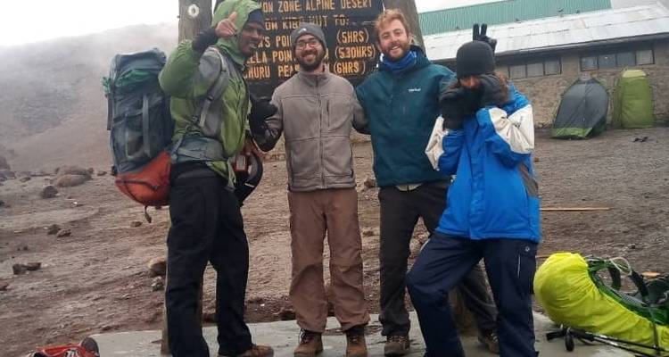 Ruta Marangu - Escala el Kilimanjaro en 6 días - Africa Natural Tours 1