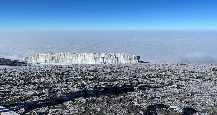 Vista glacial en el Monte Kilimanjaro.