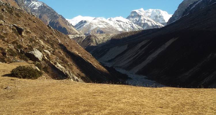 Caminata por el campamento base del Kanchenjunga 19 días - Nepal Nomad Trekking Pvt. Ltd. 2