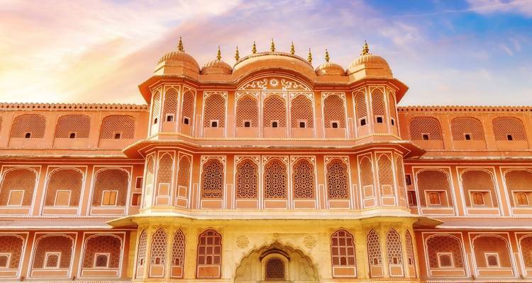 Viaje privado de 3 días al Triángulo de Oro desde Delhi: amanecer en el Taj Mahal, hoteles de lujo y entradas sin esperas - Adreva Trotter Pvt Ltd 2