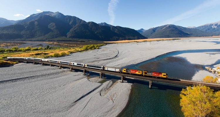 Southern Lakes (with TranzAlpine) - 6 Day Self Drive Tour - Discover New Zealand 9