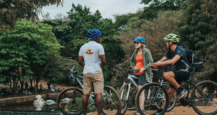 Pedalea hasta el bosque de Rau - aventuras Oclaa - Oclaa Adventures Tanzania 3