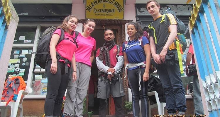 8 días de excursionismo por el valle de Langtang - Nepal Eco Adventure Pvt.Ltd 4