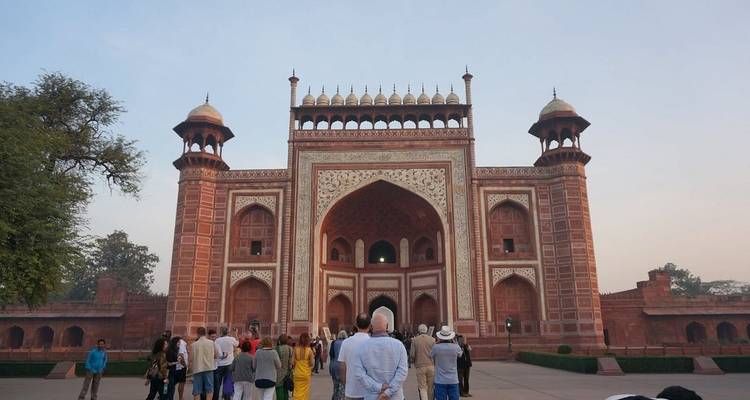 Au départ de Delhi : Excursion au Taj Mahal avec visite du centre de soins et de conservation des éléphants en voiture - Wildlife SOS - India Taj Tour 7