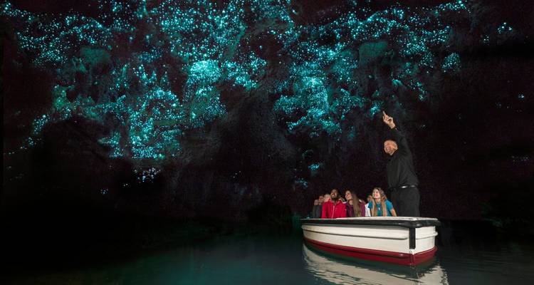 Excursion aux grottes de Waitomo et à Rotorua au départ d'Auckland - 2 jours - Thrifty Tours 7