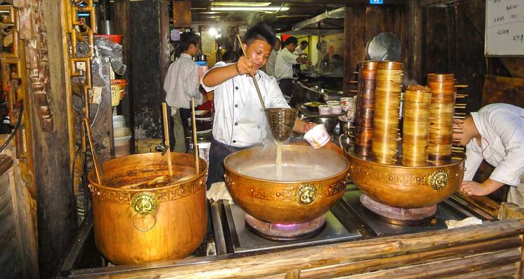 9 Days Small Group Tour: Beijing, Xi'an & Chengdu, Luxury Hotels - Agate Travel 9