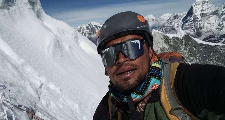 Escalada al campamento base del Everest y al pico Lobuche - Mountain Ascend Treks Pvt. Ltd. 6