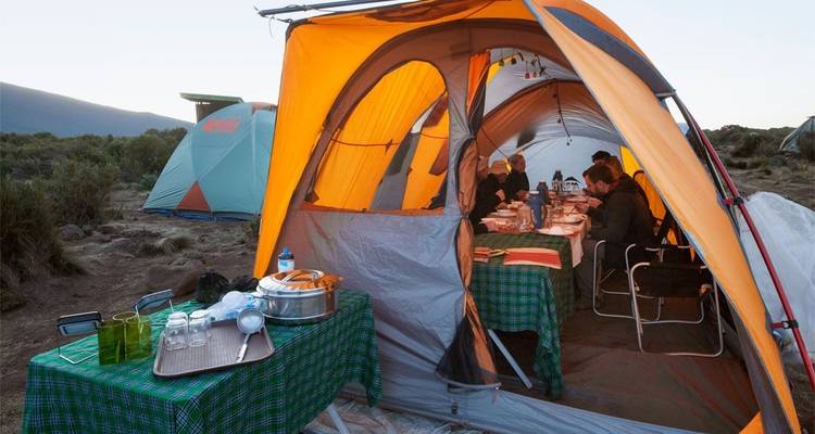 Ascensión al Kilimanjaro - ruta Marangu 5 días - Lights on Africa Destinations & Safaris 1